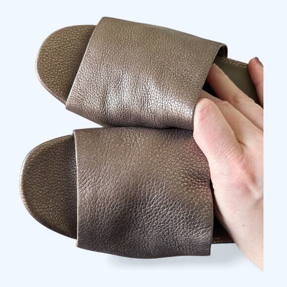 Vince Karissa Metallic Leather Slide Block Heel Sandals women's Size 8 M - Picture 5 of 11